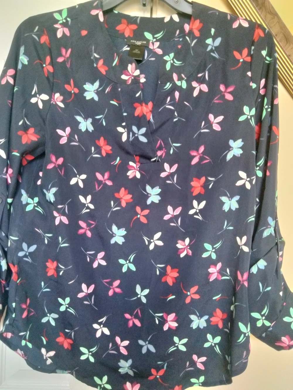 Ann Taylor Navy Floral Split V-Neck Blouse